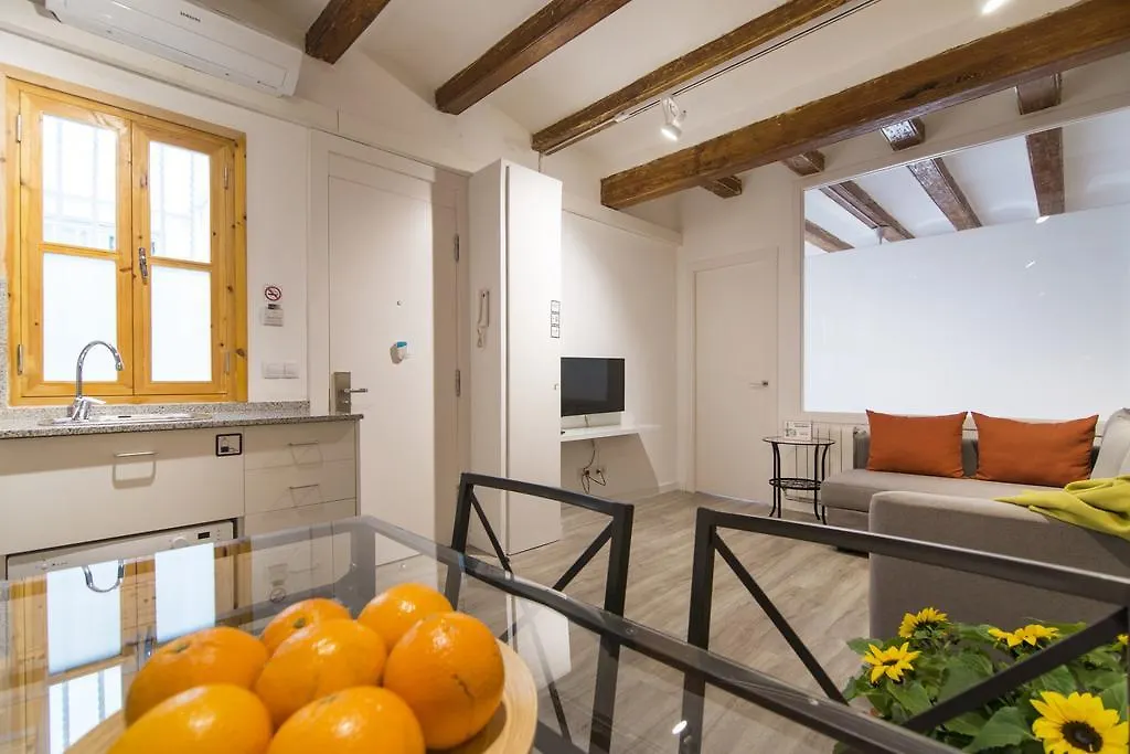 Happy People Ramblas Harbour Apartments Barcelona Spain