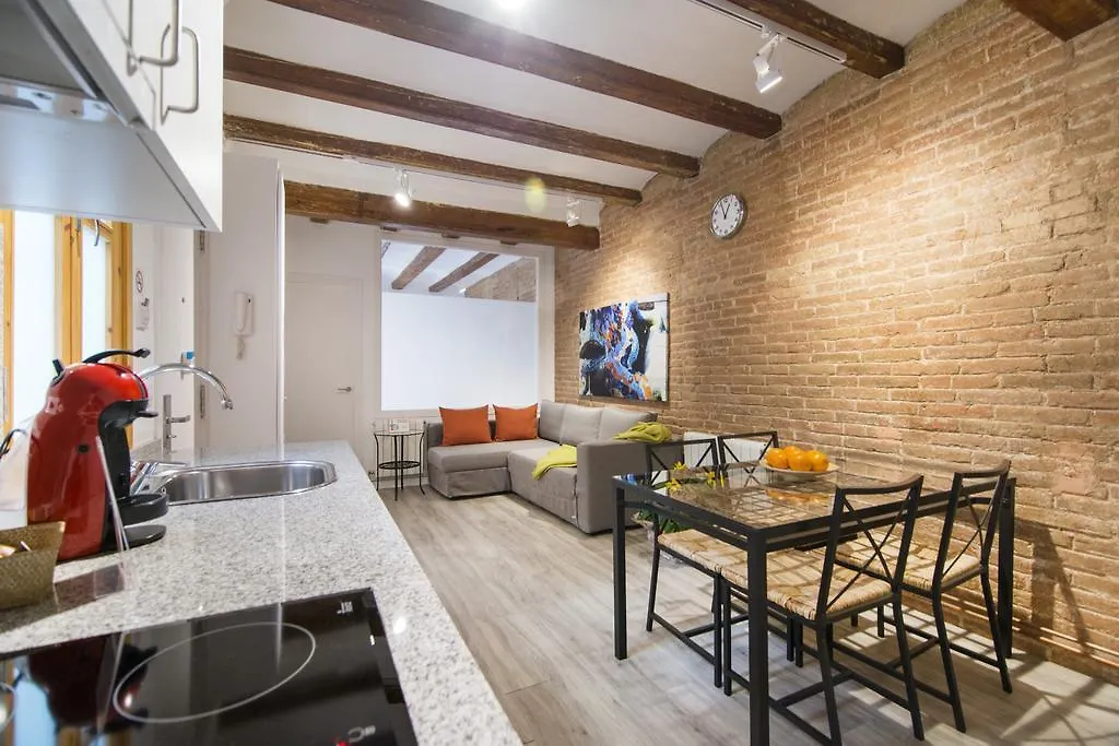 Happy People Ramblas Harbour Apartments Barcelona