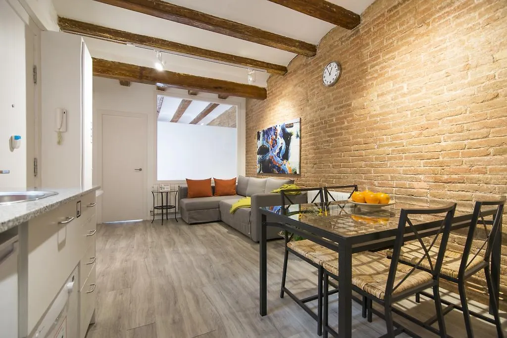 Happy People Ramblas Harbour Apartments Barcelona