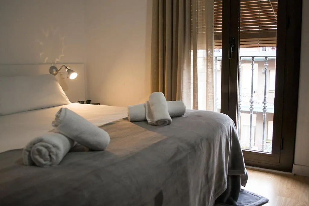 Happy People Ramblas Harbour Apartments Barcelone