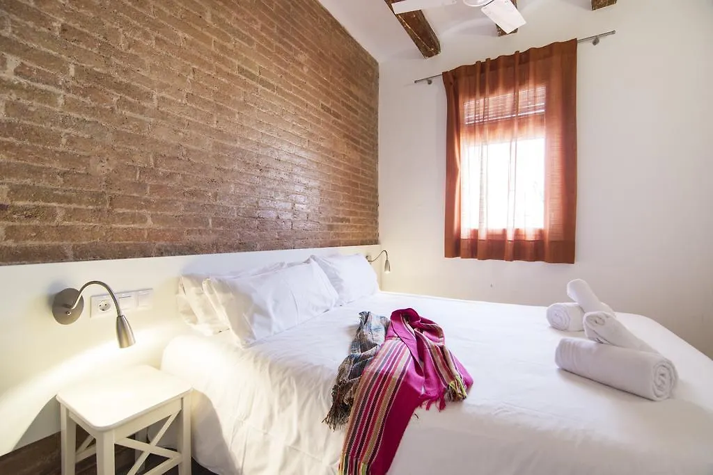 Happy People Ramblas Harbour Apartments Barcelone Espagne